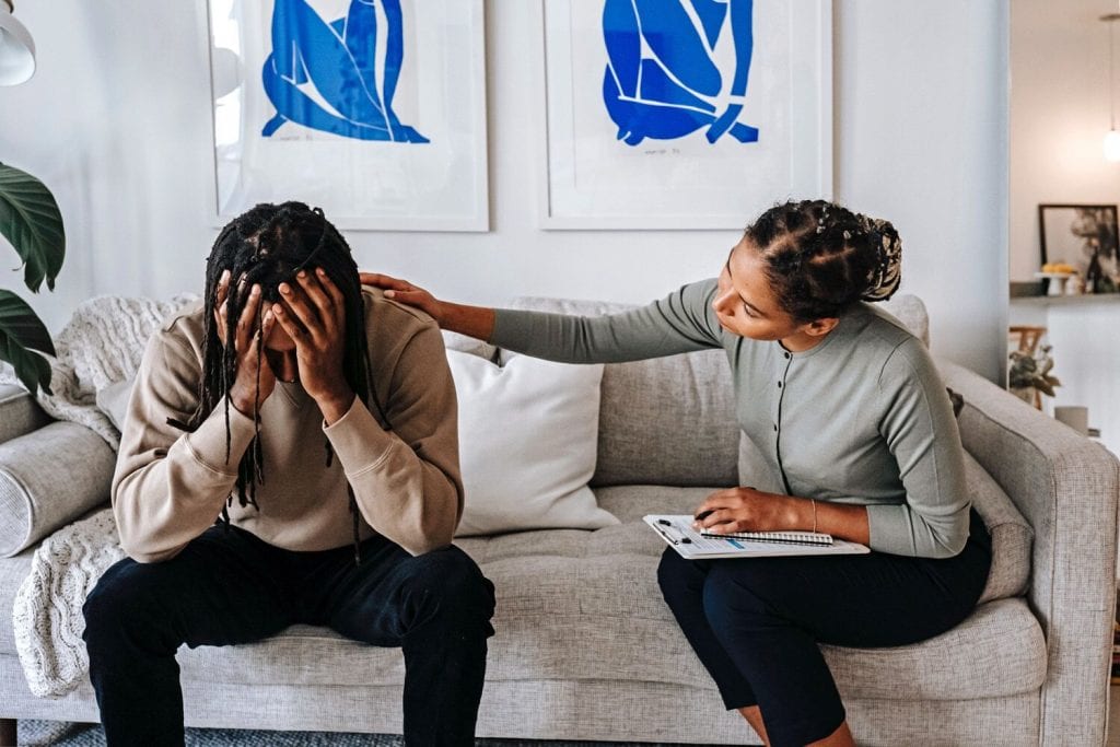 11 Reasons Your Relationship Keeps Failing OnRumors(02)