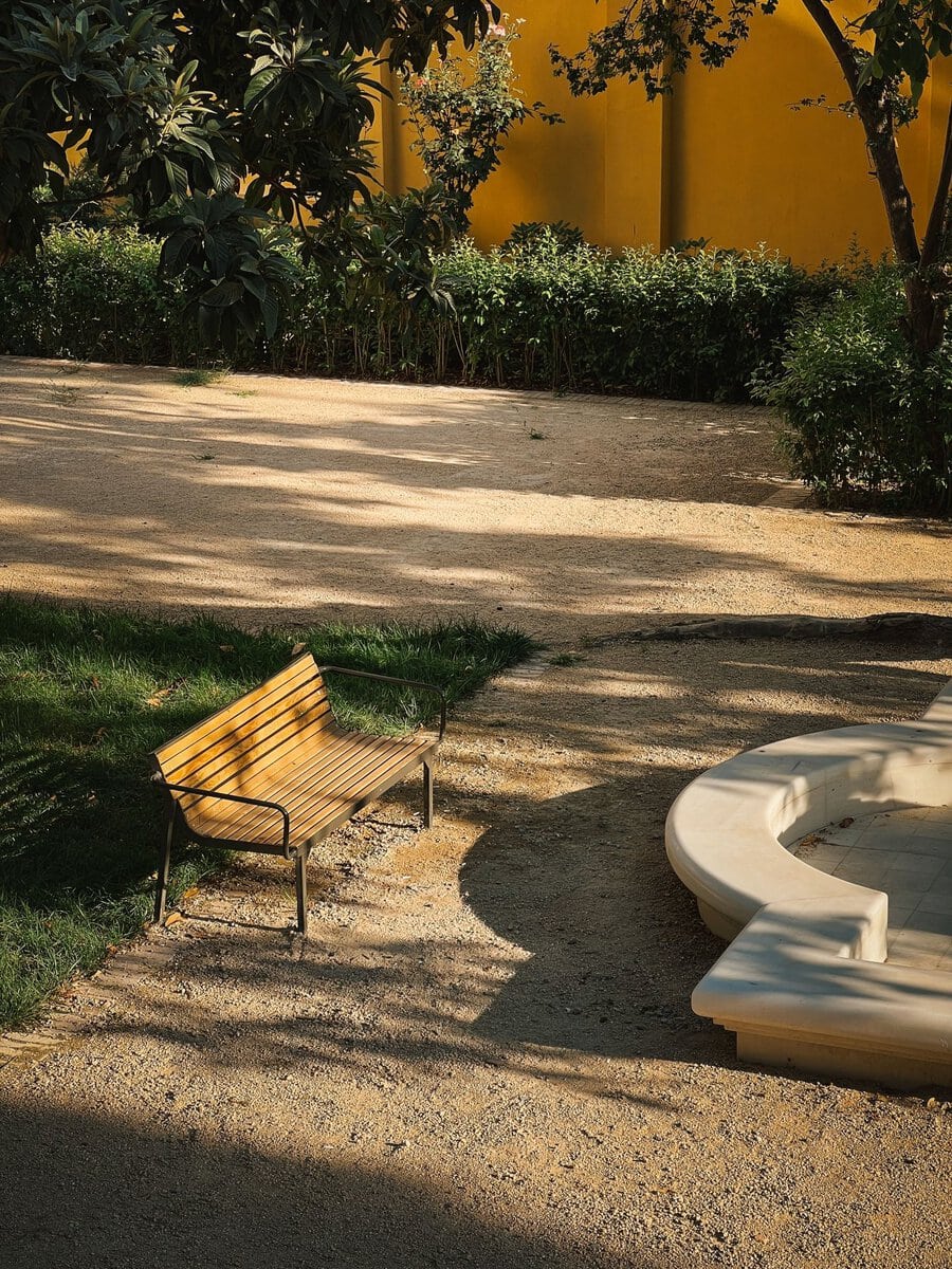 Empty bench in a quiet park